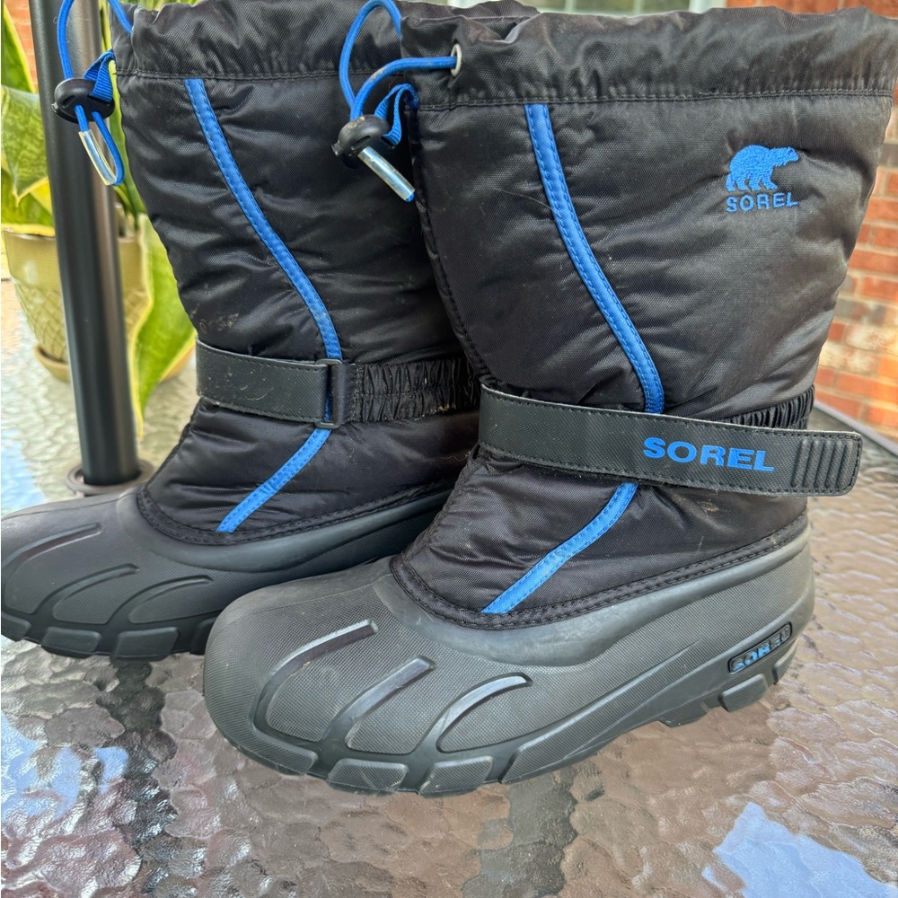 Sorel Black and Blue Snow Boots
